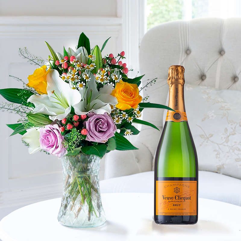 Flower Gift Set - Glaze & Veuve Clicquot - White - Chrysanthemum & Hypericum Berry - Next Day Flower & Gift Delivery UK - Appleyard London