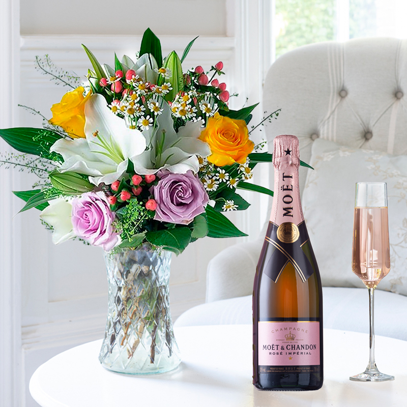 Flower Gift Set - Glaze & Moët Rosé - White - Hypericum Berry & Oriental Lilies - Next Day Flower & Gift Delivery UK - Appleyard London