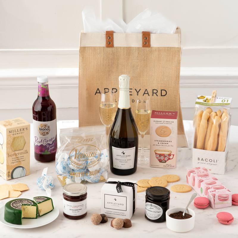 Picnic in the park - Hamper - Next Day Hamper Gift Delivery UK - Appleyard London