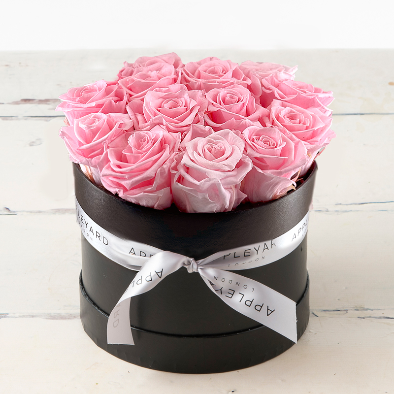 Forever Pink Rose Hatbox - Preserved Roses - Flower Bouquet - Next Day Flower Delivery UK - Appleyard London