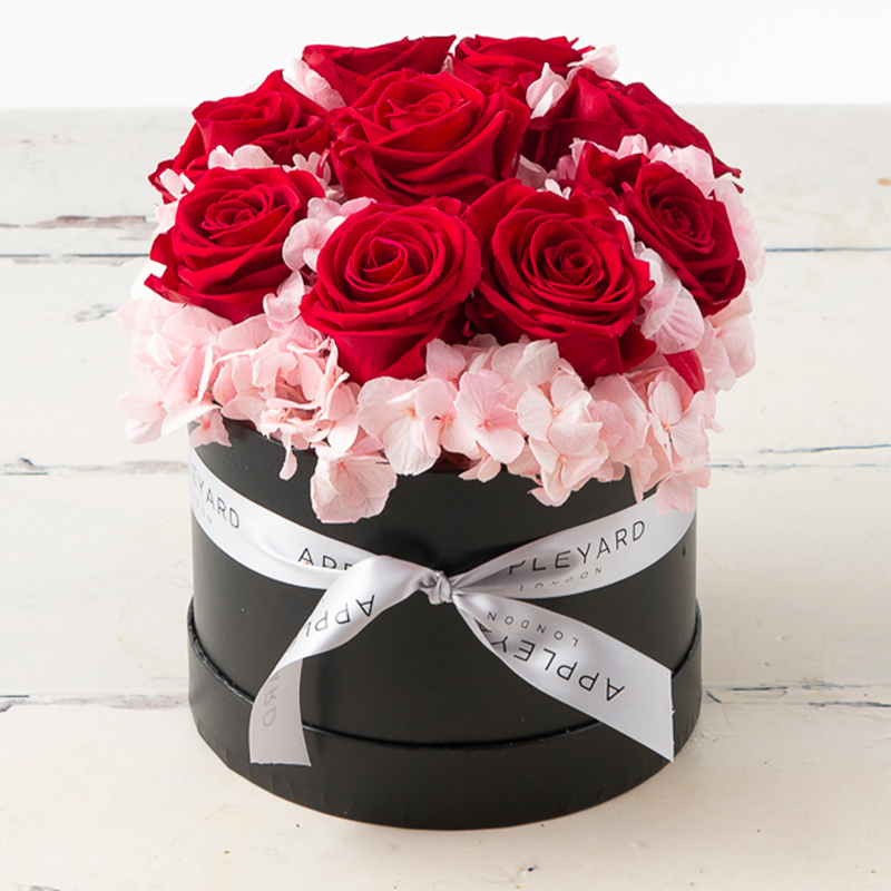 Red Rose & Pink Hydrangea Hatbox - Preserved Roses & Hydrangea - Flower Bouquet - Next Day Flower Delivery UK - Appleyard London